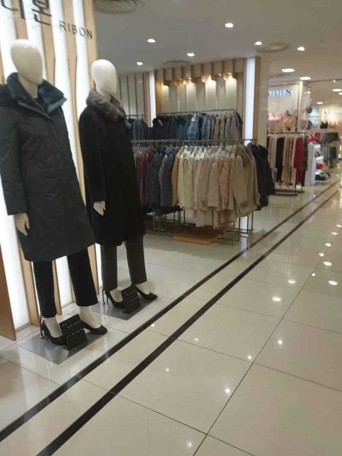 Ribon [Tax Refund Shop] (리본)