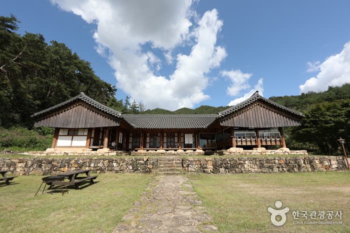 The Sum (사단법인 한국천연염색 숨)