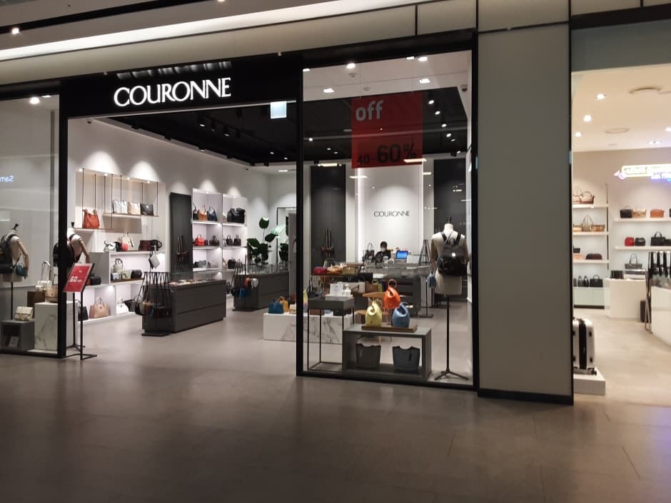 Kolon Couronne - Hyundai Songdo Branch [Tax Refund Shop] (코오롱 쿠론 현대송도)