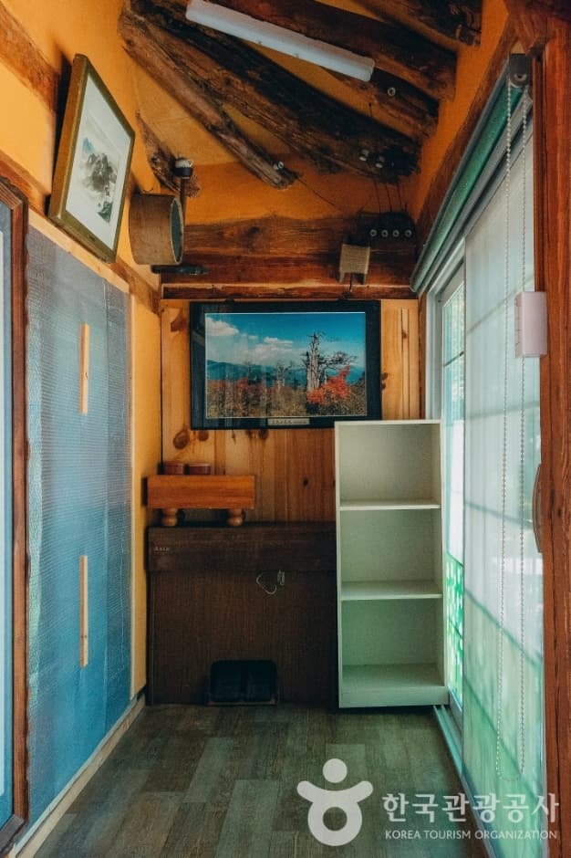 Taebaeksan Hanok Pension [Korea Quality] / 태백산 한옥펜션 [한국관광 품질인증]