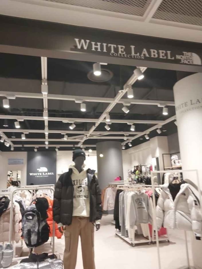 The North Face White Label [Tax Refund Shop] (노스페이스화이트라벨)
