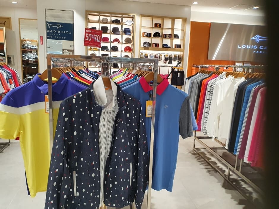 Louis Castel - Lotte Factory Gasan Branch [Tax Refund Shop] (루이까스텔 롯데팩토리 가산)