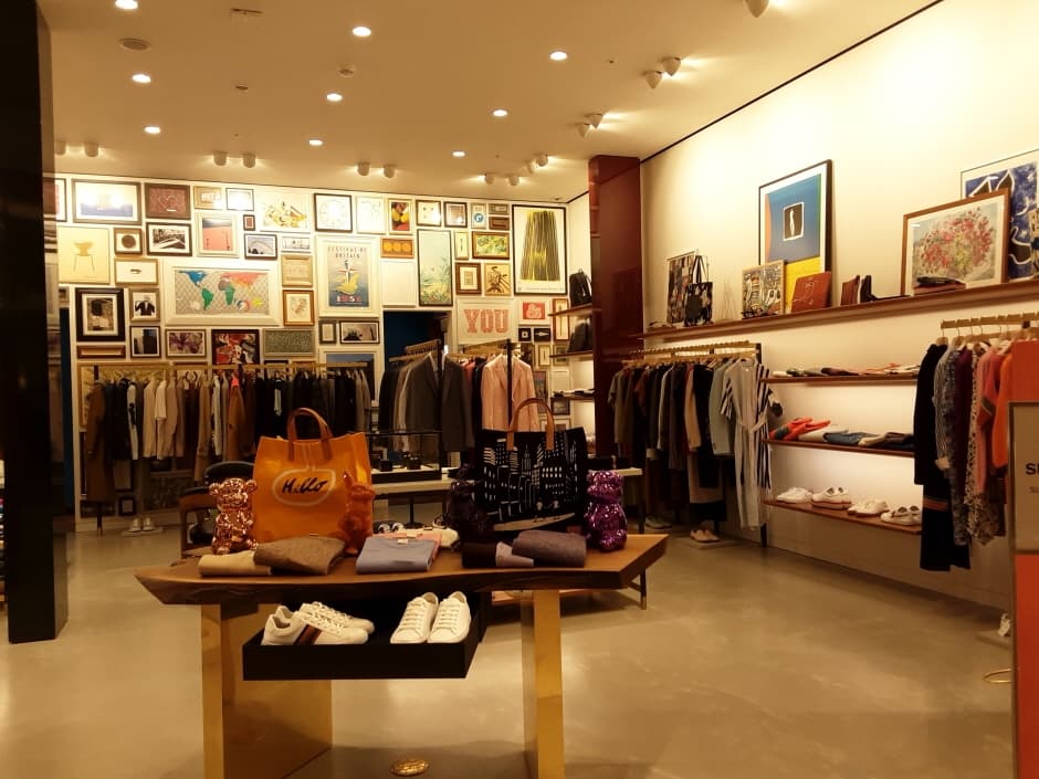 Paul Smith - Lotte Department Store Avenuel World Tower Branch [Tax Refund Shop] (폴스미스 롯데백화점 에비뉴엘 월드타워점)