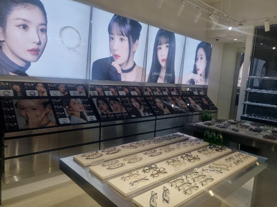 Bunni Studios Optical - Myeongdong Branch (바니스튜디오 안경(명동역점))