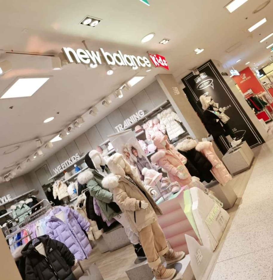 New Balance Kids - Newcore Pyeongchon Branch [Tax Refund Shop] (뉴발란스 키즈 뉴코아 평촌)