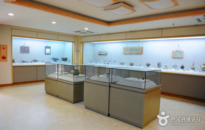 Gimpo Tea Etiquette Museum (다도박물관)