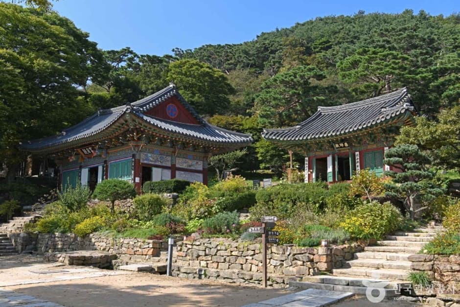 Ganghwa Jeondeungsa Temple (강화 전등사)