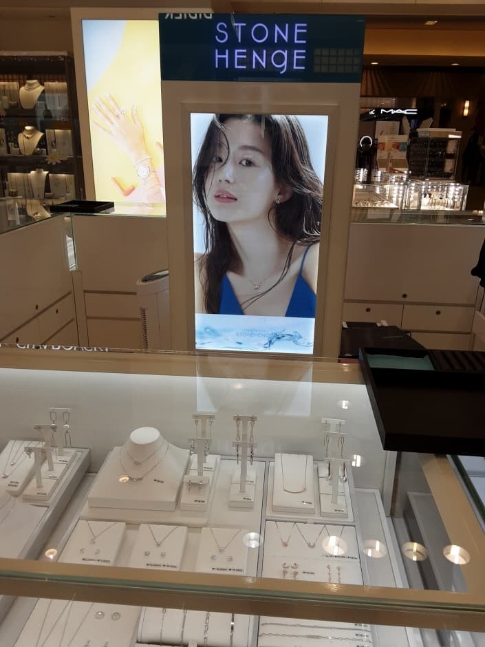 Stonehenge - AK PLAZA Bundang Store Branch [Tax Refund Shop] (스톤헨지 AK플라자 분당점)