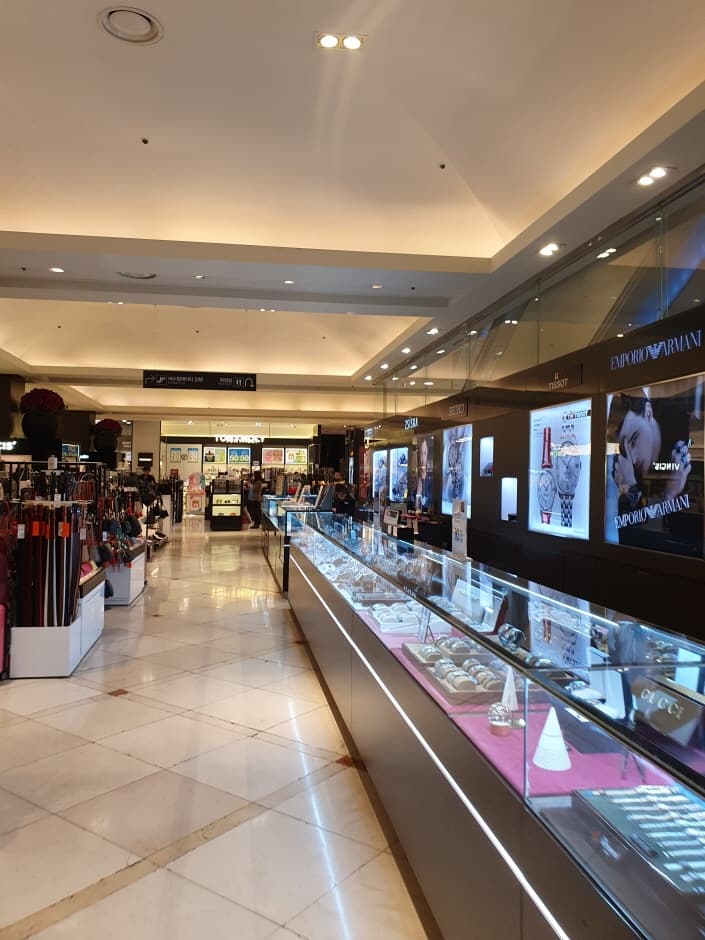 ER NC Department Store - Gwangju Branch [Tax Refund Shop] (ER NC백화점 광주)