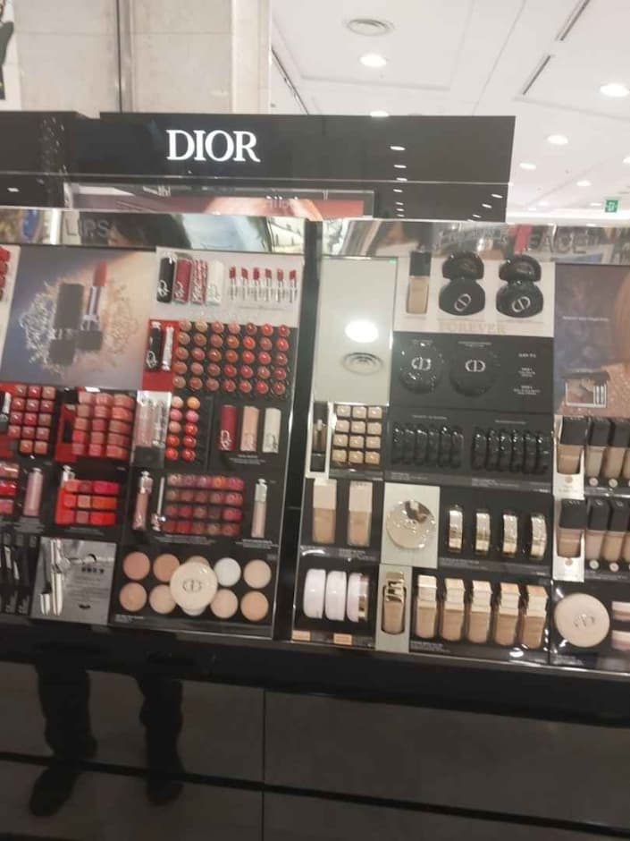 Dior [Tax Refund Shop] (디올)