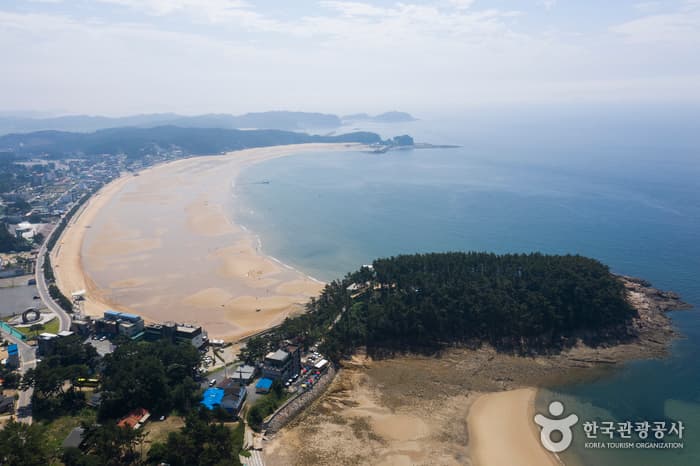 Mallipo Beach (만리포해수욕장)