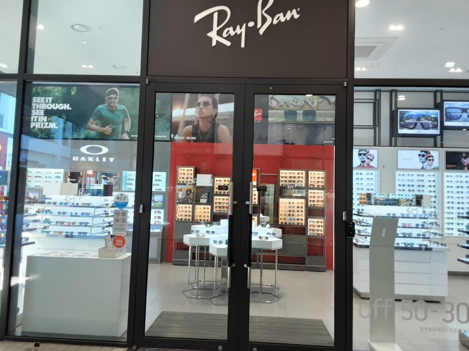 Ray-Ban - Hyundai Songdo Branch [Tax Refund Shop] (레이밴 현대송도)