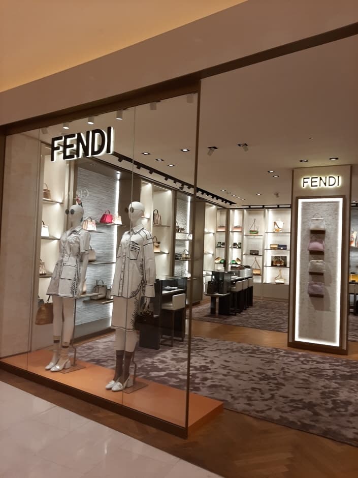 Fendi - Shinsegae Gangnam Branch [Tax Refund Shop] (펜디 신세계 강남점)