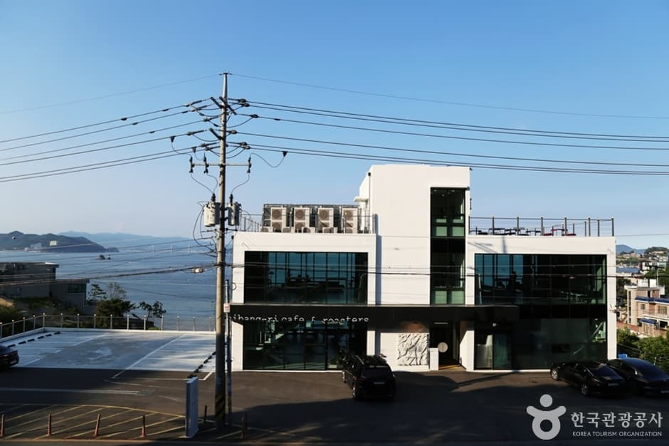 Café Sibang-ri (시방리 카페 매미성점)