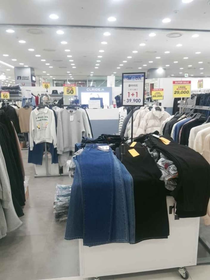 Clride - MODA Outlet Incheon Branch [Tax Refund Shop]  (클라이드 모다아울렛 인천점)