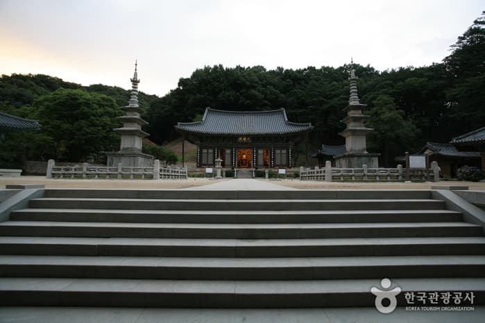 Jikjisa Temple (직지사)