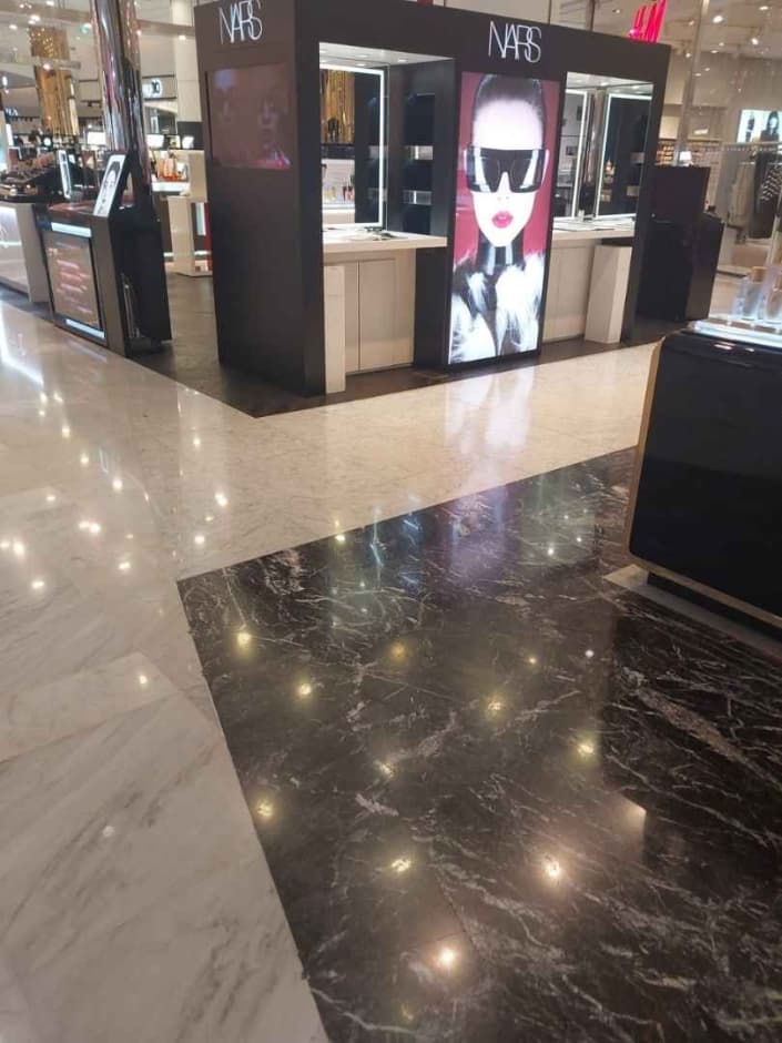 NARS [Tax Refund Shop] (나스)