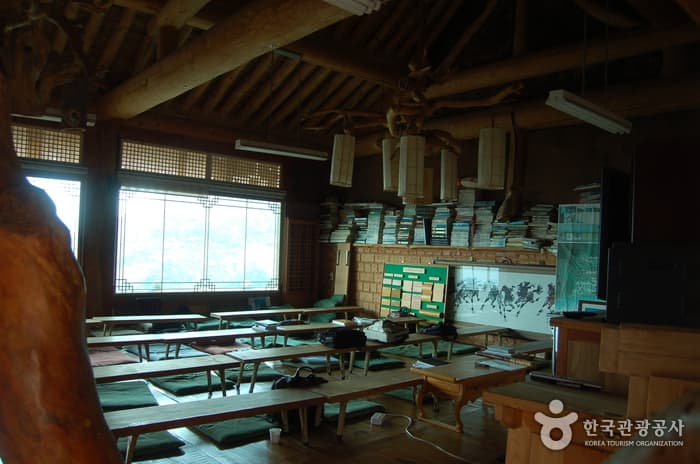 Cheongdo Hanok School (청도한옥학교)