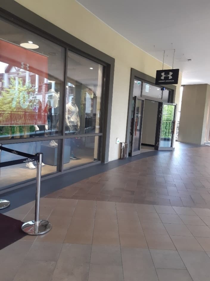 Under Armour Korea - Shinsegae Siheung Branch [Tax Refund Shop] (언더아머코리아 신세계시흥)