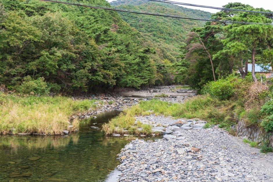 Simyeondonggyegok Valley (Seongjugyegok Valley) (심연동계곡(성주계곡))