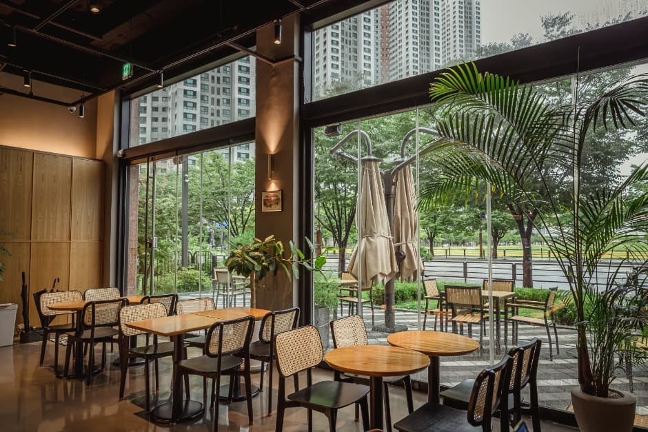Café Morethanenough (카페몰댄커피)