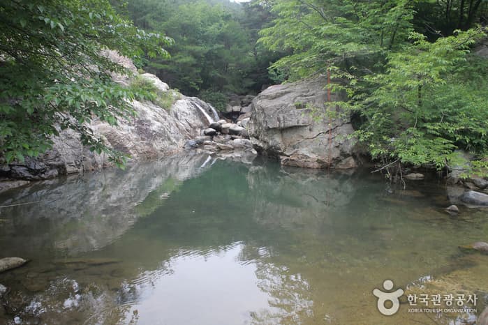 Seonyudonggyegok Valley (Sancheong Section) (선유동계곡(산청))