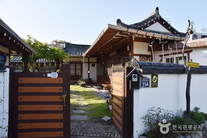 Huewon (경주휴원)