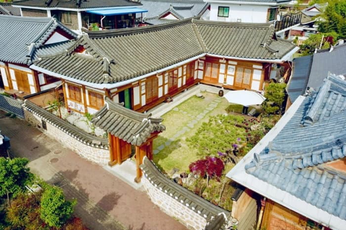 Hanokhyeyum [Korea Quality] / 한옥혜윰 [한국관광 품질인증]