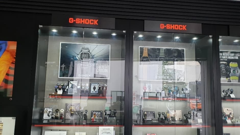 G-Cosmo - Itaewon Branch [Tax Refund Shop] (지코스모 이태원)