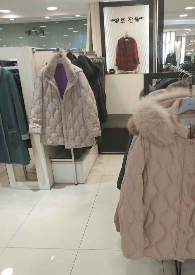 Lausanne [Tax Refund Shop] (로잔)