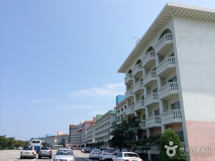 Hanwha Resort Seorak (한화리조트 설악)