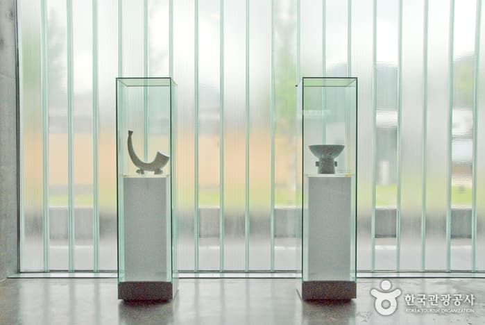 Yanggu Porcelain Museum (양구백자박물관)