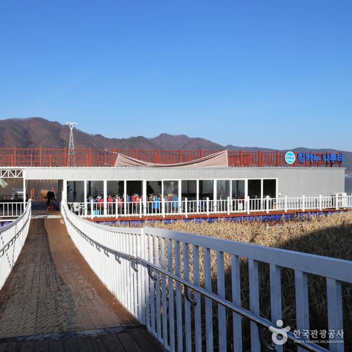 King Canoe Quay (킹카누 나루터)