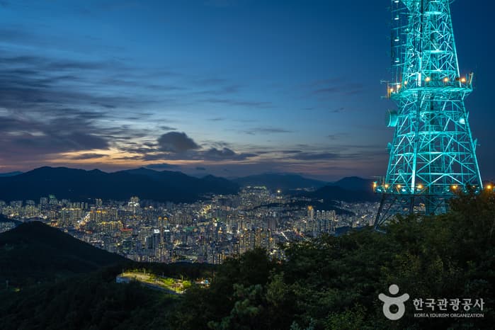 Hwangnyeongsan Mountain ()
