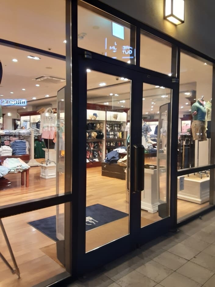 Ralph Lauren - Shinsegae Paju Branch [Tax Refund Shop] (랄프로렌 첼시파주지점)