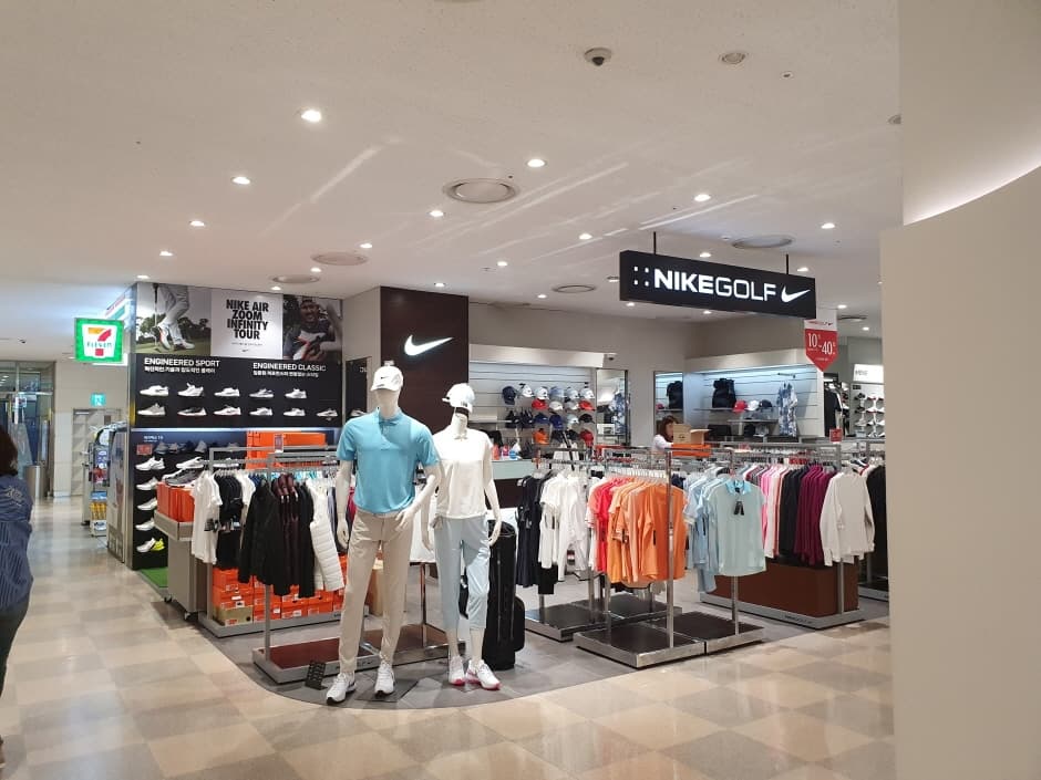 Nike Golf - Lotte Gwangmyeong Branch [Tax Refund Shop] (나이키골프 롯데광명)