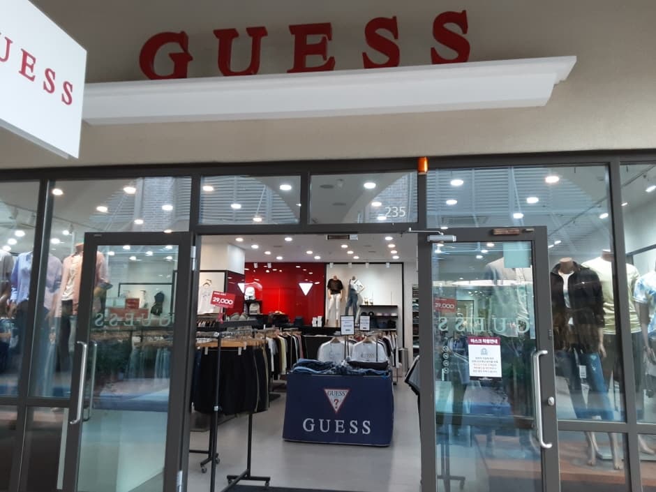 Guess - Shinsegae Busan Branch [Tax Refund Shop] (게스 신세계부산)