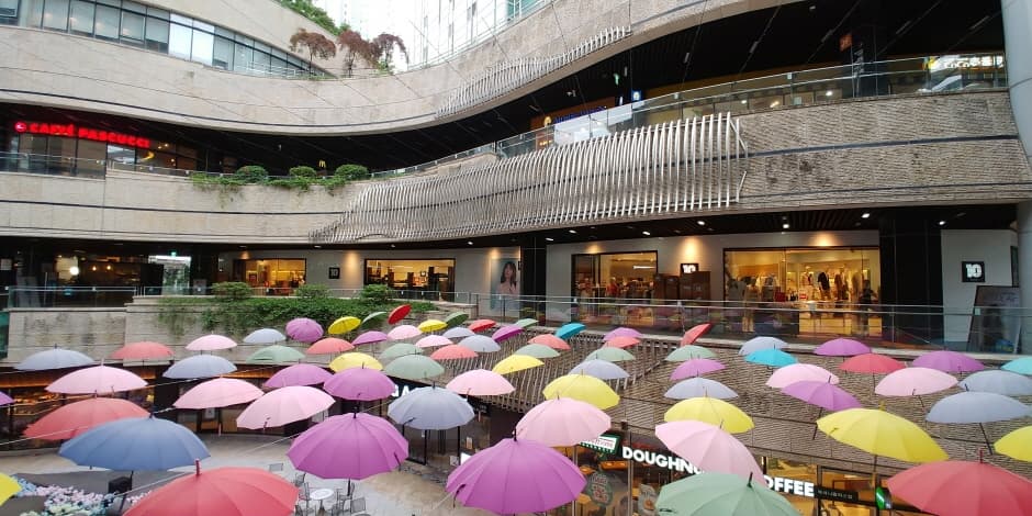 Topten - Mecenatpolis Branch [Tax Refund Shop] (탑텐 메세나점)