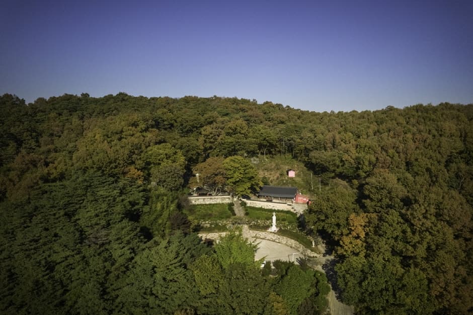 Hongseong Gujeoram Hermitage (구절암(홍성))