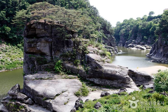 Hantangang River [National Geopark] (한탄강(국가지질공원, 고석정))