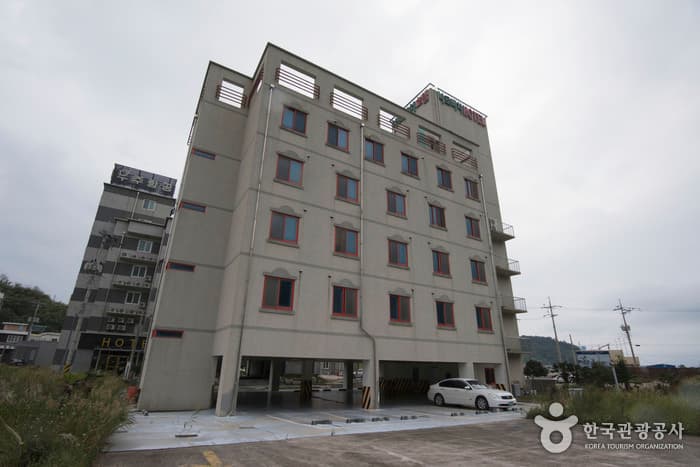 NAROBEACH HOTEL (나로비치호텔)