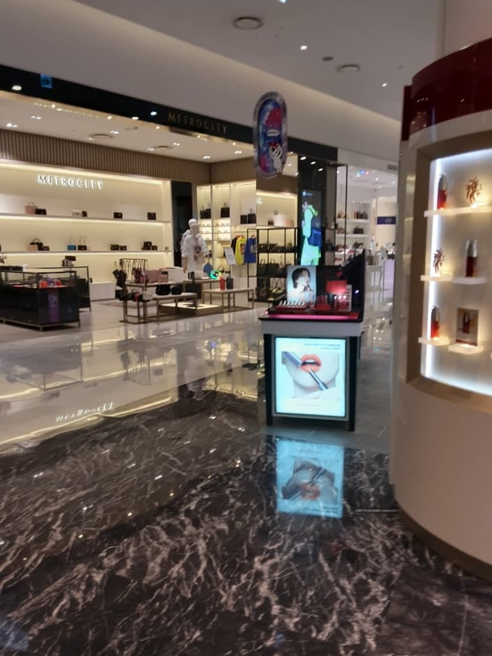 Hyundai Department Store - D-CUBE City Branch [Tax Refund Shop] (현대백화점 디큐브시티)