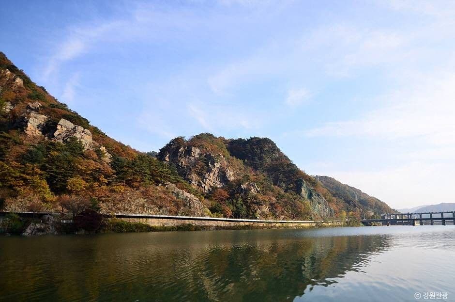 Chuncheon Joung Do Mullegil (춘천중도 물레길)