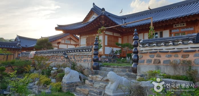 Haklimjae (학림재)