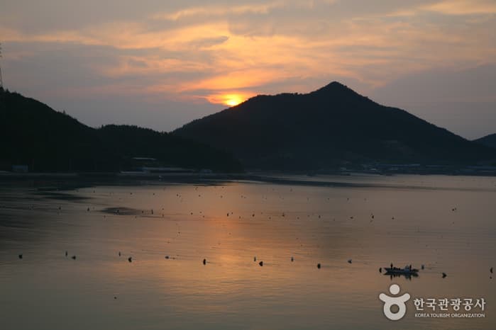 Maryang Port (마량미향(마량항))