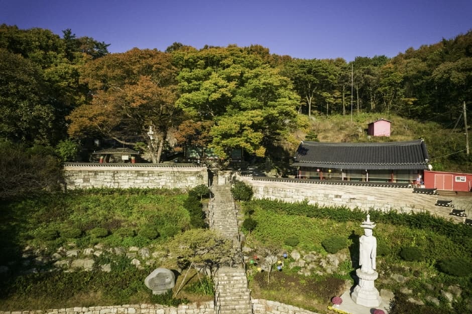 Hongseong Gujeoram Hermitage (구절암(홍성))