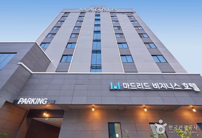 MADRID Business Hotel Gwnagju (유)한성 마드리드 광주호텔)