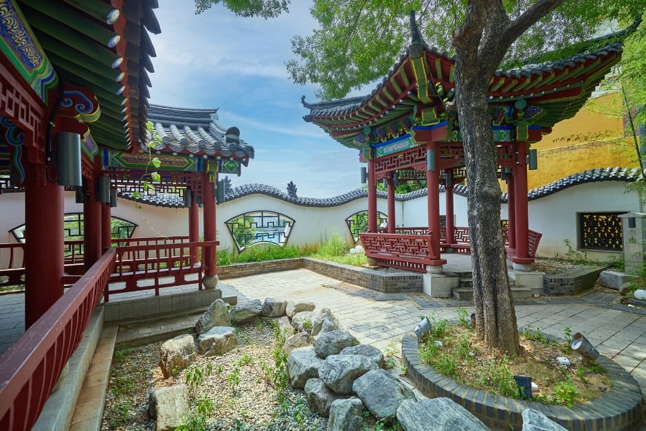 Hanjungwon (한중원)