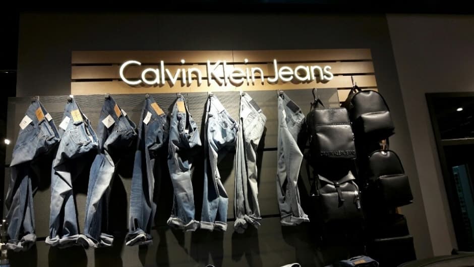 Calvin Klein Jean [Tax Refund Shop] (캘빈클라인 진)
