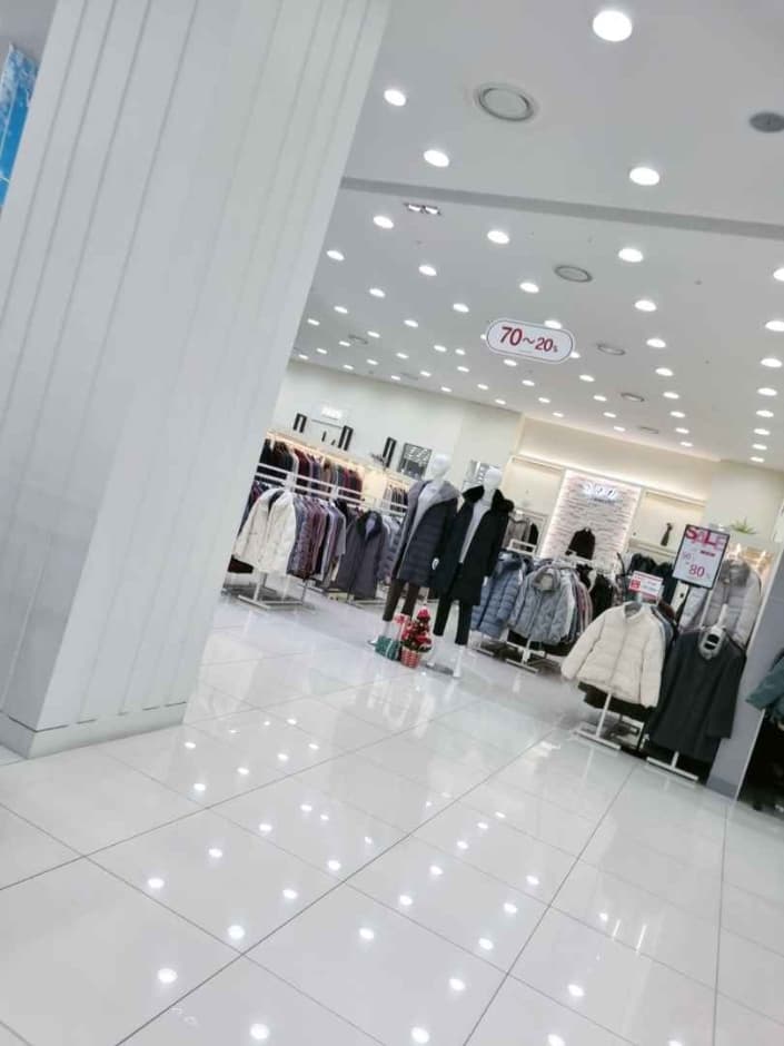 Zosuni - MODA Outlet Guri Namyangju Branch [Tax Refund Shop] (조순희모다아울렛구리남양주)